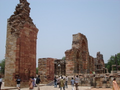  Qutb-Minar